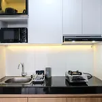Best Deal 2Br Apartment At Gateway Pasteur By Travelio
